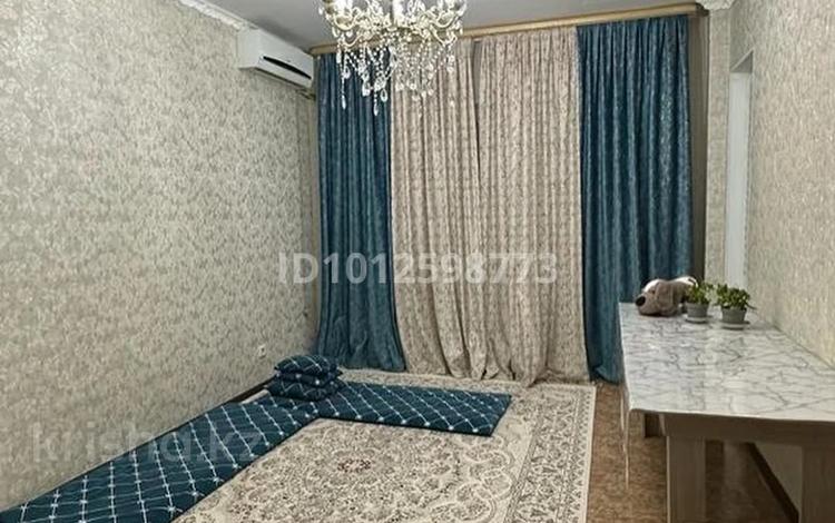2-бөлмелі пәтер · 52.9 м² · 4/5 қабат, мкр Нурсая 63 — қарама қарсы 62 дом орналасқан, астында 5000ұсақ түйек бар, бағасы: 22.5 млн ₸ в Атырау — фото 2