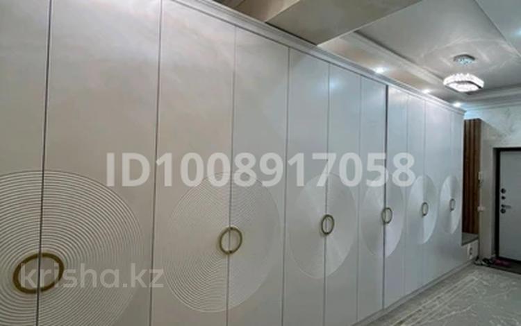 2-бөлмелі пәтер · 76 м² · 4/4 қабат, Арай-2 ш/а., Дуйсен баянова 172 — Атакент, бағасы: 25 млн ₸ в Таразе, мкр Арай-2 — фото 2