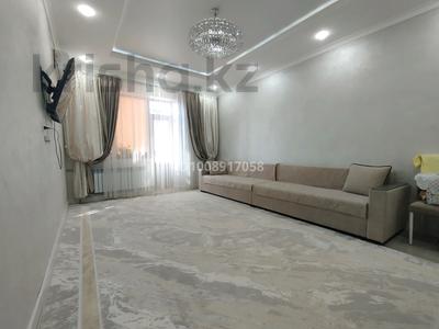 2-бөлмелі пәтер · 76 м² · 4/4 қабат, Арай-2 ш/а., Дуйсен баянова 172 — Атакент, бағасы: 24.5 млн ₸ в Таразе, мкр Арай-2