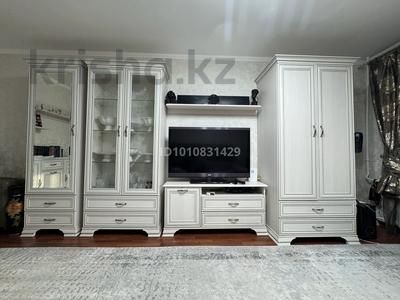 4-бөлмелі пәтер · 74.7 м² · 1/5 қабат, мкр Акбулак 17, бағасы: 20 млн 〒 в Таразе