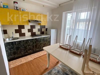 3-бөлмелі пәтер, 70 м², 5/5 қабат ай сайын, Мушелтой мкр, бағасы: 100 000 〒 в Талдыкоргане, мкр Мушелтой