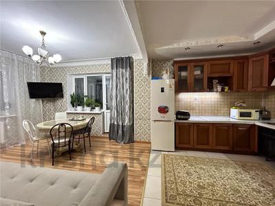 3-комнатная квартира · 69.8 м² · 10/17 этаж, Валиханова — Иманова за 35 млн ₸ в Астане, р-н Байконур