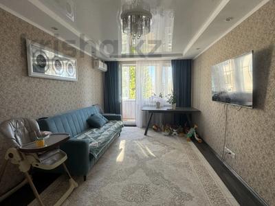 4-комнатная квартира · 76 м² · 4/5 этаж, Абая за 24.5 млн 〒 в Уральске