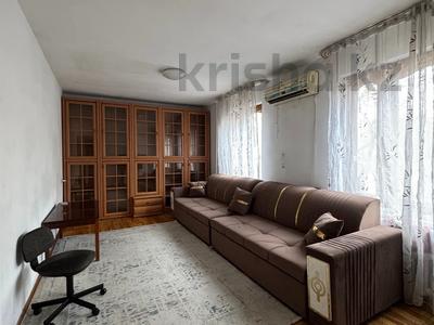 Аренда квартир в Алматы: 3-комнатная квартира · 58 м² · 2/4 этаж, Абылайхана 30 — Маметовой за 300 000 〒 3-комнатная квартира · 58 м² · 2/4 этаж, Абылайхана 30 — Маметовой за 300 000 〒 в Алматы, Алмалинский р-н