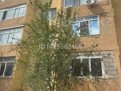 3-бөлмелі пәтер · 80 м² · 1/5 қабат, Нұрсая ш/а. 38, бағасы: 300 000 ₸ в Атырау, мкр Нурсая