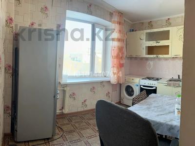 2-комнатная квартира · 44.2 м² · 5/5 этаж, Тауелсиздик 28 — Три богатыря за 9 млн ₸ в Текели