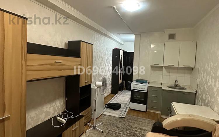 1-комнатная квартира, 18 м², 1/9 этаж помесячно, мкр Тастак-2, Казбек би 125