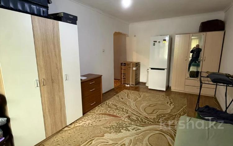 1-бөлмелі пәтер · 32 м² · 1/4 қабат, мкр №10, бағасы: 21 млн ₸ в Алматы, Ауэзовский р-н — фото 3