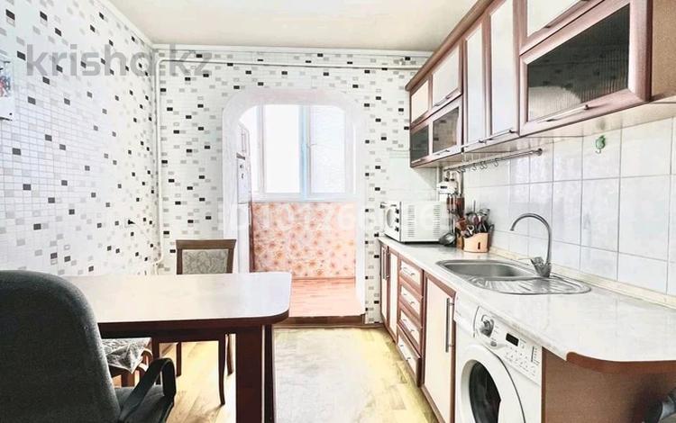 2-бөлмелі пәтер · 50 м² · 5/5 қабат, Казыбек би 142 — Ул.Казыбек би ул.Койгелды, бағасы: 20 млн ₸ в Таразе — фото 2