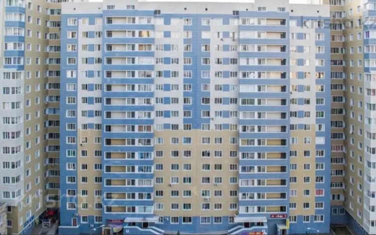 3-комнатная квартира, 101 м², 2/18 этаж помесячно, Сарайшык 5/1