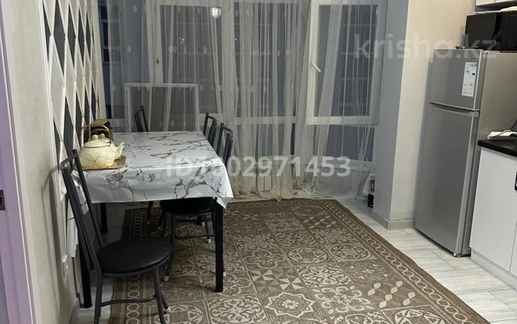 2-комнатная квартира · 54 м² · 3/5 этаж, мкр Думан-2 12 за 270 000 ₸ в Алматы, Медеуский р-н — фото 2