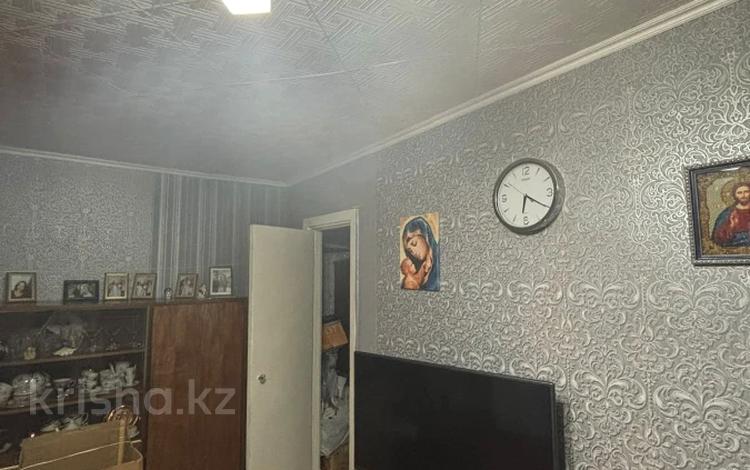 3-комнатная квартира · 44 м² · 3/5 этаж, Потанина 21 за 14.5 млн ₸ в Усть-Каменогорске — фото 2