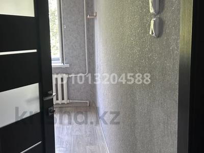 2-бөлмелі пәтер · 44 м² · 4/5 қабат, Кердери 127 — ихсанова, бағасы: 15.6 млн ₸ в Уральске, мкр Школьник