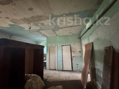 2-бөлмелі пәтер · 57 м² · 1/3 қабат, Переулок Калининский 13 — Магазин «Пчеловод», бағасы: 3 млн ₸ в Алтае