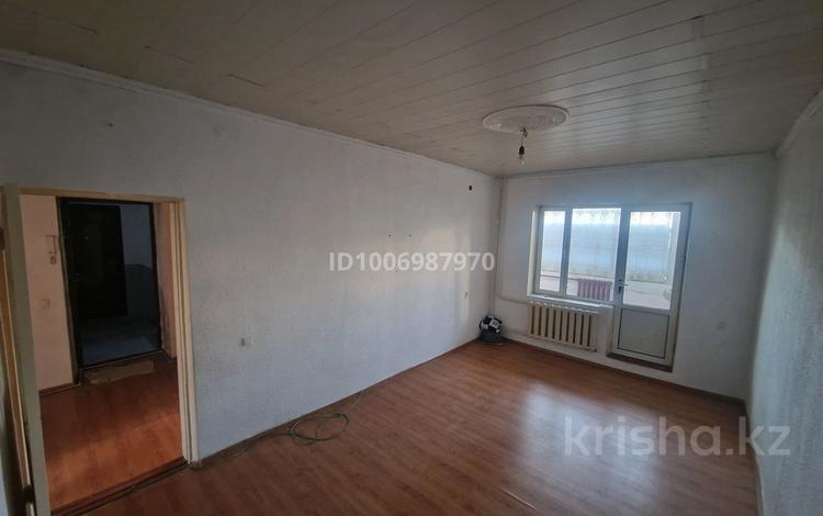 3-бөлмелі пәтер · 55.33 м² · 1/4 қабат, 1-й микрорайон 50 — Самал микрорайон, бағасы: 15 млн ₸ в Туркестане — фото 2