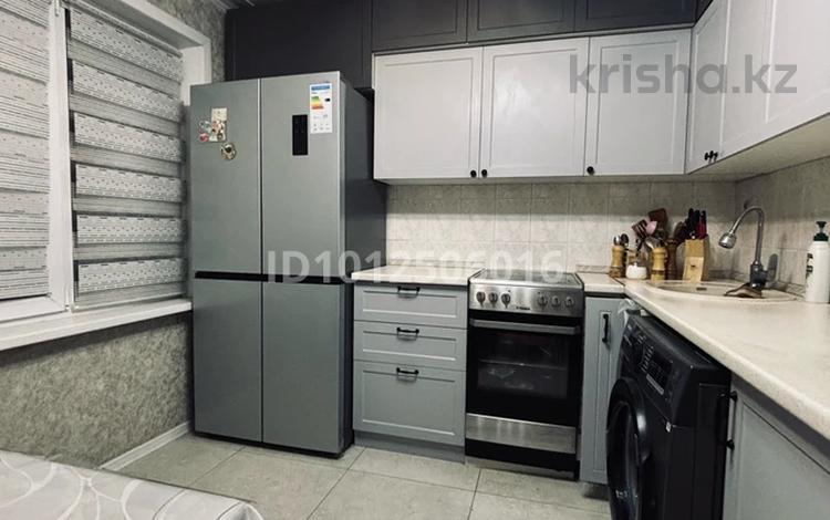 3-бөлмелі пәтер · 70 м² · 4/5 қабат, Пр Н.Назарбаева 7/3, бағасы: 38 млн ₸ в Усть-Каменогорске — фото 2