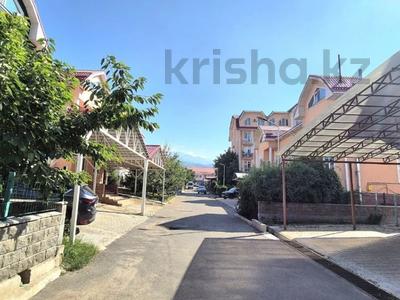 Жеке үй · 5 бөлме · 580 м² · 6.5 жүзд., Ш. Айтматова 16, бағасы: 180 млн ₸ в Алматы, Наурызбайский р-н