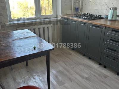 3-комнатная квартира · 57.7 м² · 5/5 этаж, Старый город, 8 март 10 за 2 000 〒 в Актобе