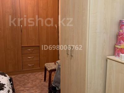 2-комнатная квартира · 48 м² · 5/5 этаж, Старый город 38а за 10 млн 〒 в Актобе