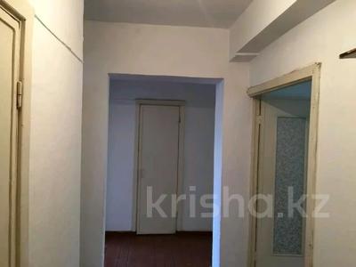 3-бөлмелі пәтер, 70 м², 3/5 қабат, Есенова 17, бағасы: 45 млн 〒 в Алматы, Медеуский р-н