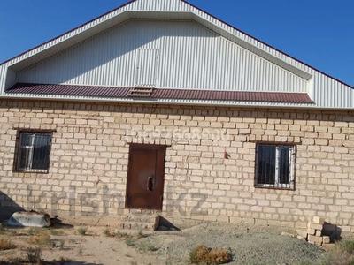 Дача · 5 комнат · 196 м² · 10 сот., Рахат 3 136 — Улица Ер Бегей за 10 млн 〒 в Жанаозен