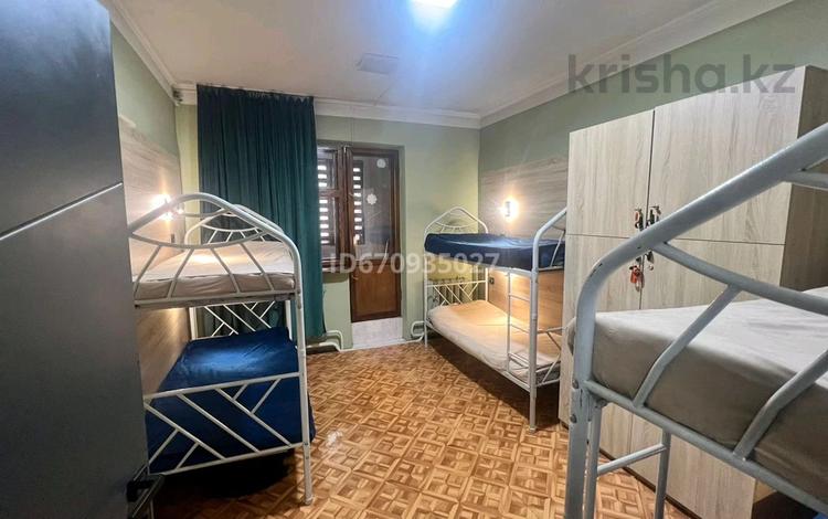 7 бөлме · 230 м² · 3 қабат, Көктем-1 ш/а., Минусинская — Тимирязева и Маркова, бағасы: 70 000 ₸ в Алматы, Бостандыкский р-н — фото 44