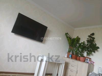 3-бөлмелі пәтер · 60 м² · 4/6 қабат, карасай батыра 25/1, бағасы: 25 млн ₸ в Астане, Сарыарка р-н