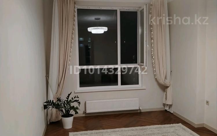 2-бөлмелі пәтер · 65 м² · 10/12 қабат, Жубан Молдагалиев 3, бағасы: 300 000 ₸ в Астане, Нура р-н — фото 3