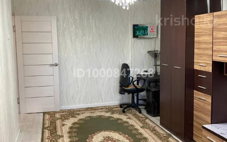 1-комнатная квартира · 35 м² · 3/5 этаж, Авангард 3-мкр 42 за 145 000 ₸ в Атырау, мкр Авангард-3 — фото 5