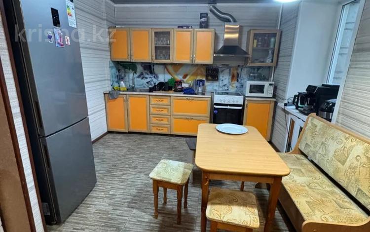 2-комнатная квартира · 58 м² · 5/9 этаж, Бориса Александрова 8/1 за 24.5 млн ₸ в Усть-Каменогорске — фото 9