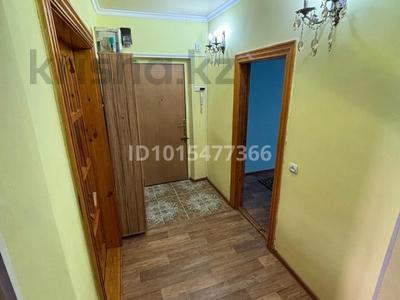 3-бөлмелі пәтер · 70 м² · 2/5 қабат, Абая 43 — Возле Нарша, Мечеть, бағасы: 250 000 ₸ в Сатпаев