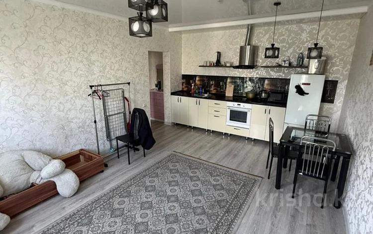 2-бөлмелі пәтер · 55 м² · 9/17 қабат, Навои, бағасы: 250 000 ₸ в Алматы, Ауэзовский р-н — фото 2