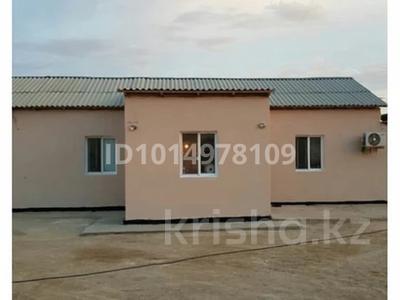 Жеке үй · 3 бөлме · 120 м² · 40 жүзд., Жосалы 12 18, бағасы: 15 млн ₸ в Жанаозен