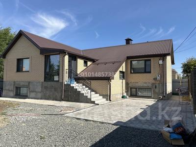 Жеке үй · 6 бөлме · 236 м² · 4 жүзд., Пушкина 204, бағасы: 135 млн ₸ в Костанае