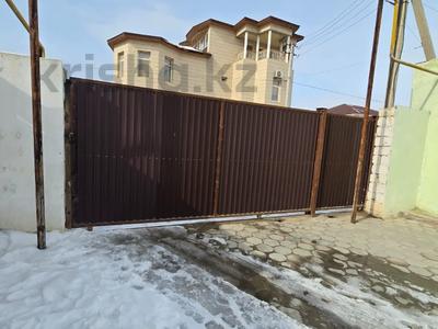 4-комнатная квартира · 111 м² · 1/2 этаж, САМАЛ 2/4 1 за 24 млн 〒 в Актау, мкр Приморский