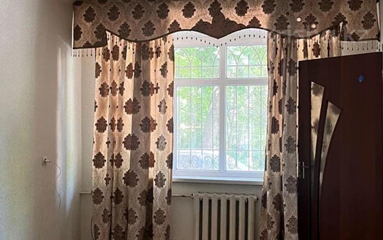 3-комнатная квартира · 50 м² · 1/4 этаж, Калдаякова 6 за 130 000 ₸ в Шымкенте, Абайский р-н — фото 2