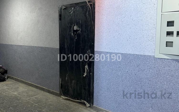 2-бөлмелі пәтер · 68.17 м² · 1/5 қабат, мкр. Алтын орда, Микрорайон Батыс-2 49Л, бағасы: 20.5 млн ₸ в Актобе — фото 2