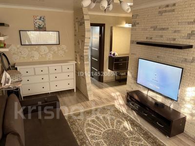 2-комнатная квартира · 48 м² · 1/5 этаж, Х - Чурина 160 за 200 000 ₸ в Уральске, мкр Школьник
