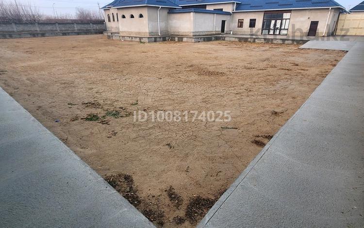 Паркинг · 1500 м² · Жайык 65 за 300 000 ₸ в Туркестане — фото 2