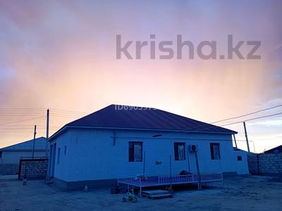 Отдельный дом · 3 комнаты · 108 м² · 10 сот., Рахат 2 18 көше 11үй — Жолға жақын за 25 млн 〒 в Жанаозен