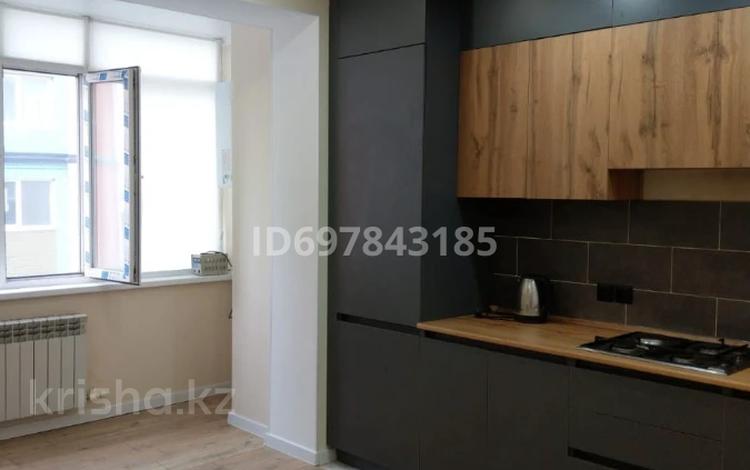 1-комнатная квартира · 48.4 м² · 2/5 этаж, мкр. Алтын орда, Микрорайон Батыс-2 за 130 000 〒 в Актобе — фото 7