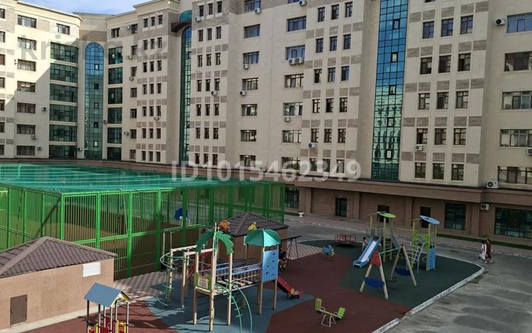 2-бөлмелі пәтер · 96 м² · 2/8 қабат, Манглик Ел 27, бағасы: 360 000 ₸ в Астане, Есильский р-н — фото 2