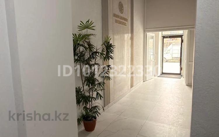 3-комнатная квартира · 87 м² · 2/9 этаж, Нажимеденов 44, 44а за 55 млн ₸ в Астане, Сарайшык р-н — фото 2