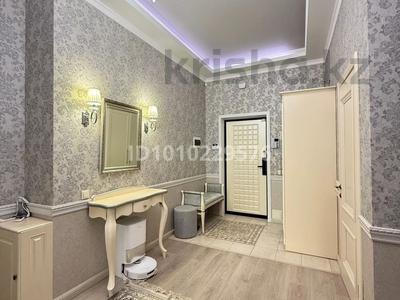 4-комнатная квартира · 159.5 м² · 5/15 этаж, Керей и Жанибек хандар 14/2 — Керей Жанибек ханов угол Сауран за 123 млн ₸ в Астане, Есильский р-н