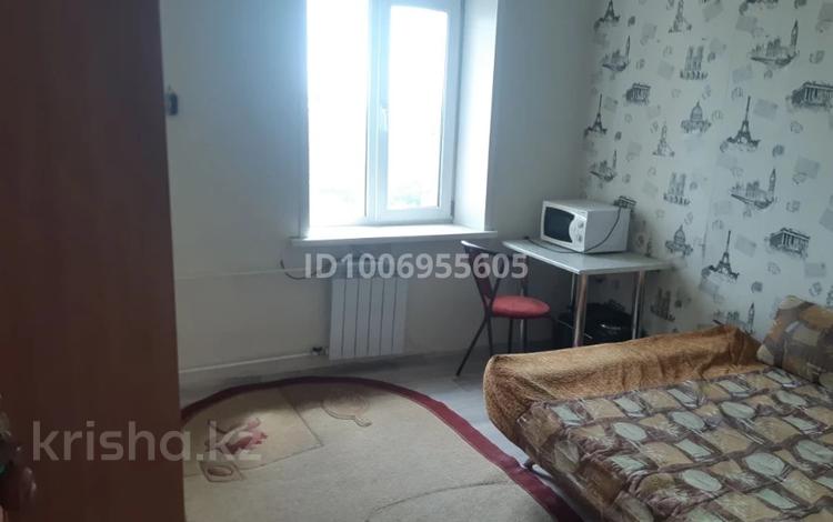 1 бөлме · 15 м², Серикбаев 1/2, бағасы: 140 000 ₸ в Усть-Каменогорске — фото 3