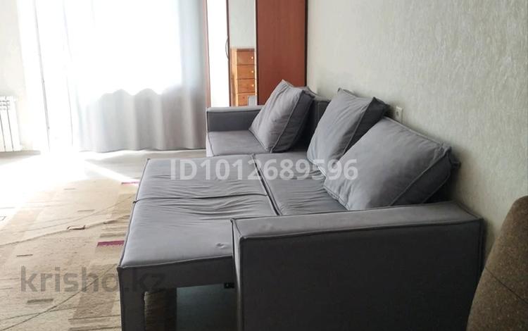 1-бөлмелі пәтер · 40 м² · 9/9 қабат, мкр Михайловка , Крылова 36, бағасы: 110 000 ₸ в Караганде, Казыбек би р-н — фото 2