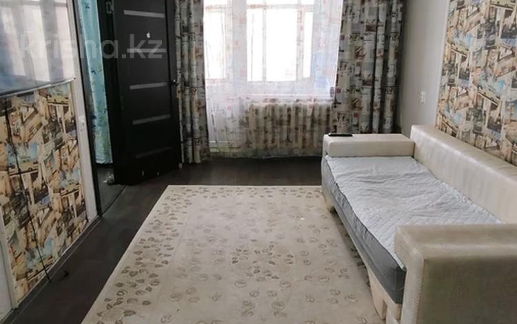 3-комнатная квартира · 48 м² · 1/5 этаж, Мендалиева за 140 000 ₸ в Уральске — фото 2