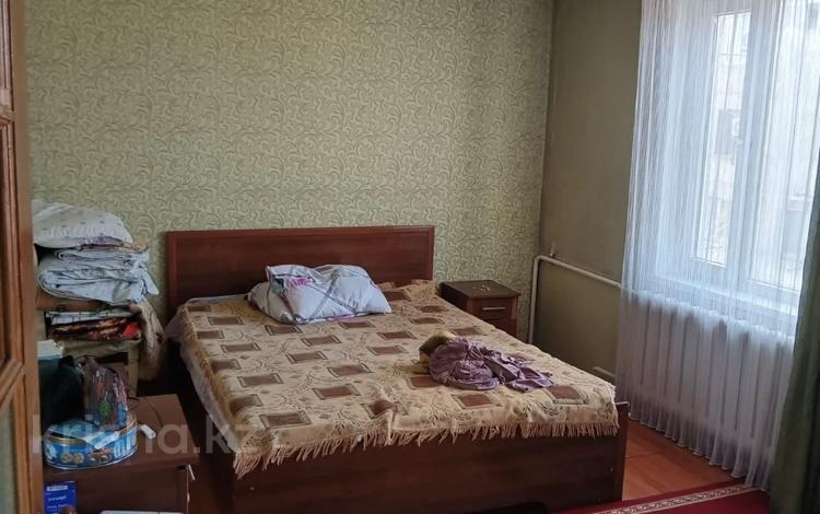 3-комнатная квартира, 58 м², 5/5 этаж, Аблай хана за 12.5 млн 〒 в Талдыкоргане — фото 2