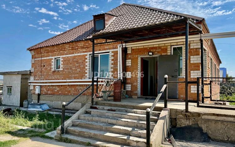 Отдельный дом · 3 комнаты · 150 м² · 10 сот., Аманжолова 20 за 48 млн ₸ в им. Касыма кайсеновой — фото 2