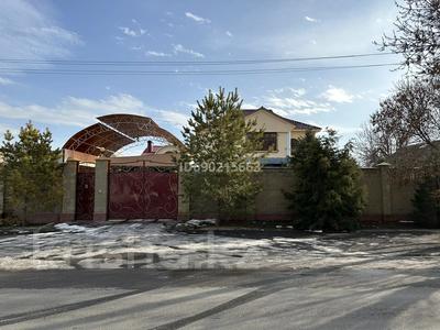 Отдельный дом • 4 комнаты • 242 м² • 9 сот., Кашгари 84 — Абая за 130 млн 〒 в Таразе